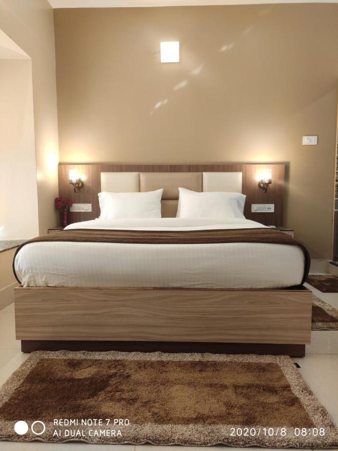 The Pearl Hotel Puri Exterior foto