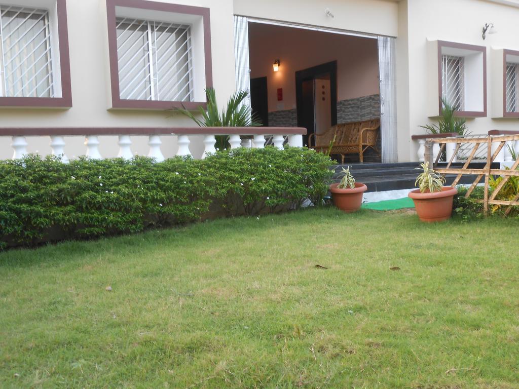 The Pearl Hotel Puri Exterior foto